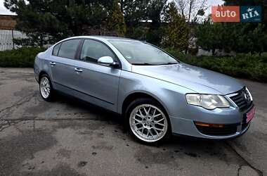 Седан Volkswagen Passat 2006 в Полтаві