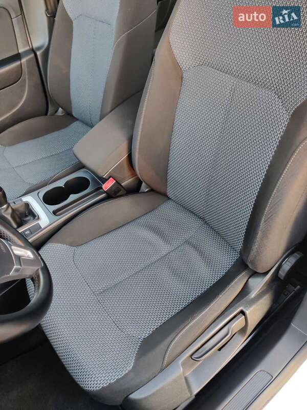 Универсал Volkswagen Passat 2014 в Барышевке фото 27 Универсал Volkswagen Passat 2014 в Барышевке