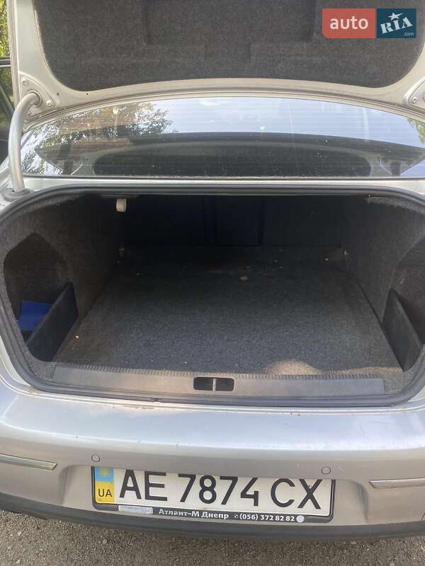 Седан Volkswagen Passat 2009 в Дніпрі