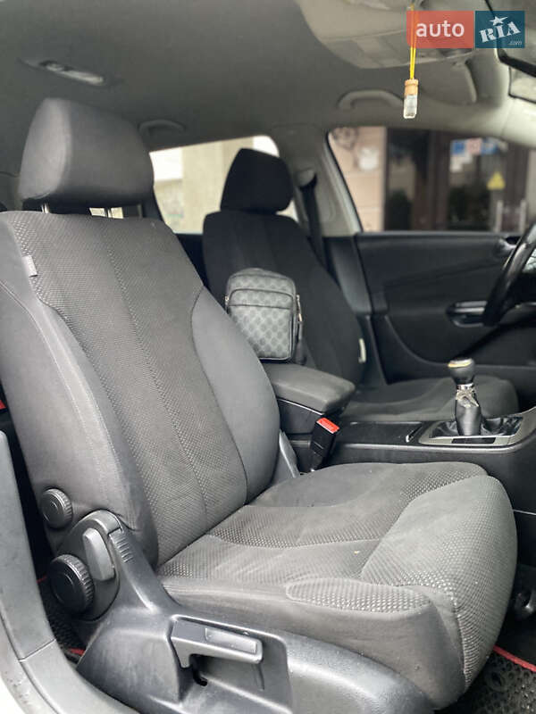 Універсал Volkswagen Passat 2007 в Дунаївцях фото 39 Універсал Volkswagen Passat 2007 в Дунаївцях