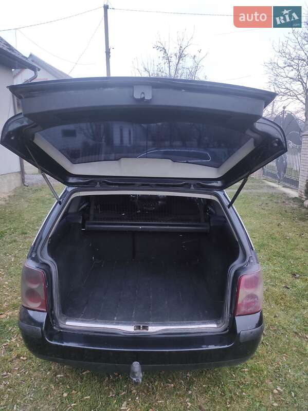 Универсал Volkswagen Passat 2002 в Сторожинце