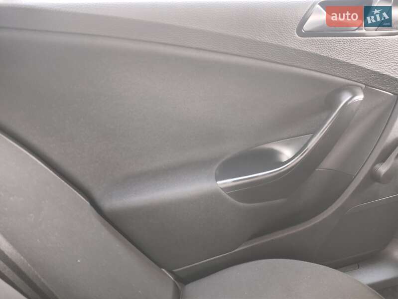 Седан Volkswagen Passat 2008 в Киеве фото 28 Седан Volkswagen Passat 2008 в Киеве