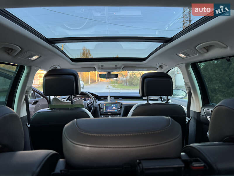 Універсал Volkswagen Passat 2016 в Новояворівську фото 19 Універсал Volkswagen Passat 2016 в Новояворівську