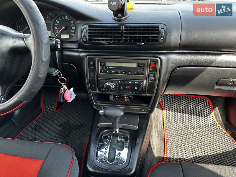 Универсал Volkswagen Passat 1999 в Львове