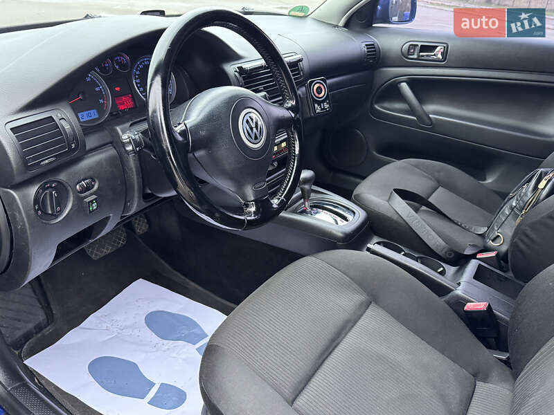 Универсал Volkswagen Passat 2003 в Киеве