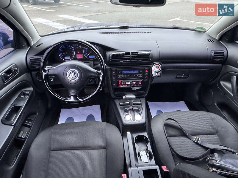 Универсал Volkswagen Passat 2003 в Киеве