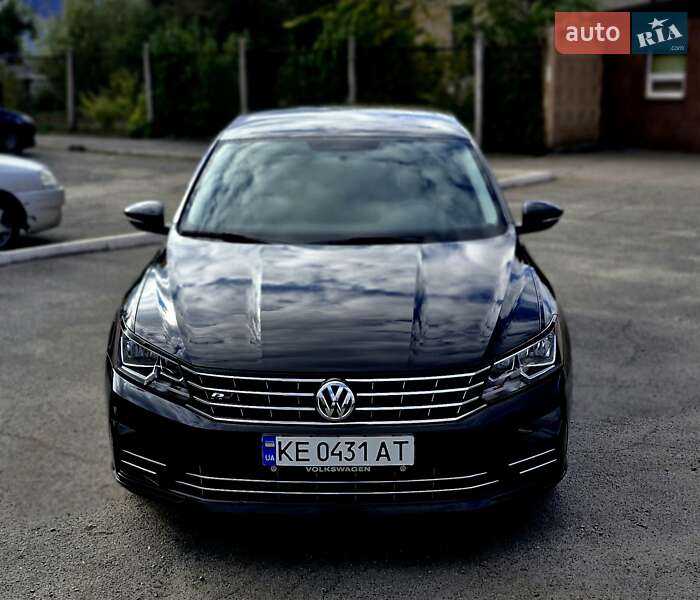 Седан Volkswagen Passat 2016 в Кривом Роге