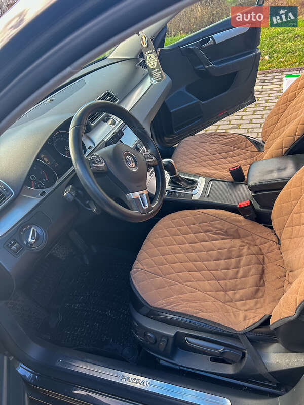 Седан Volkswagen Passat 2012 в Долине