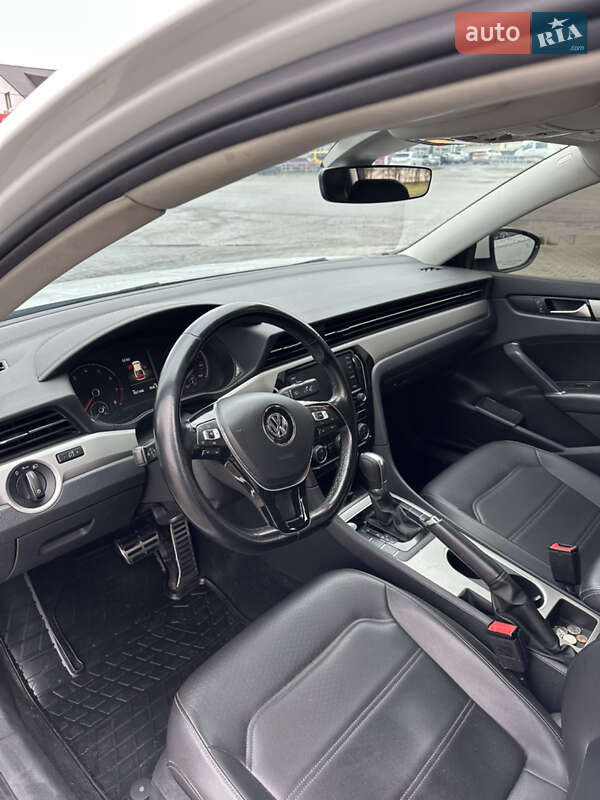 Седан Volkswagen Passat 2020 в Чернівцях фото 17 Седан Volkswagen Passat 2020 в Чернівцях
