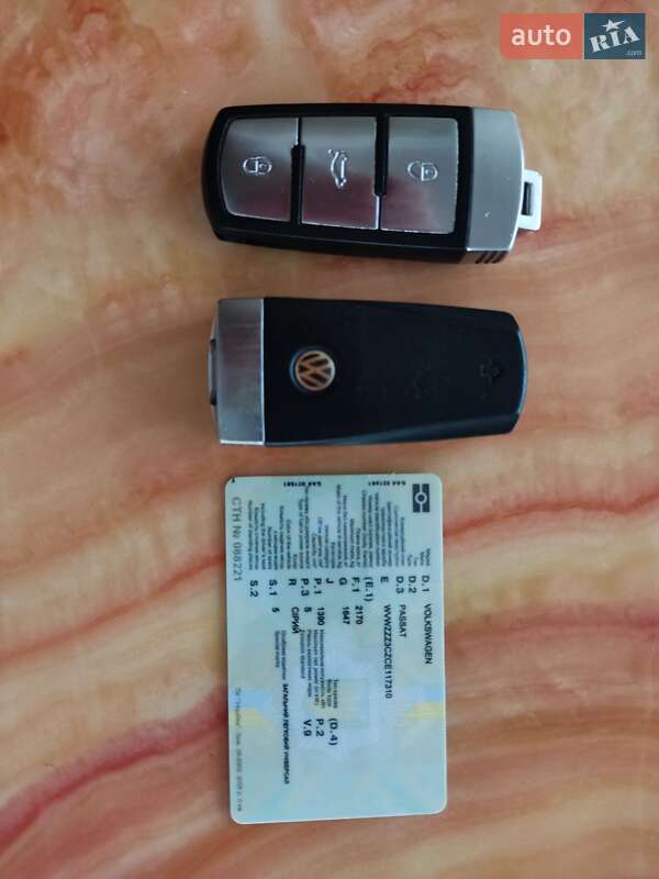 Универсал Volkswagen Passat 2012 в Одессе