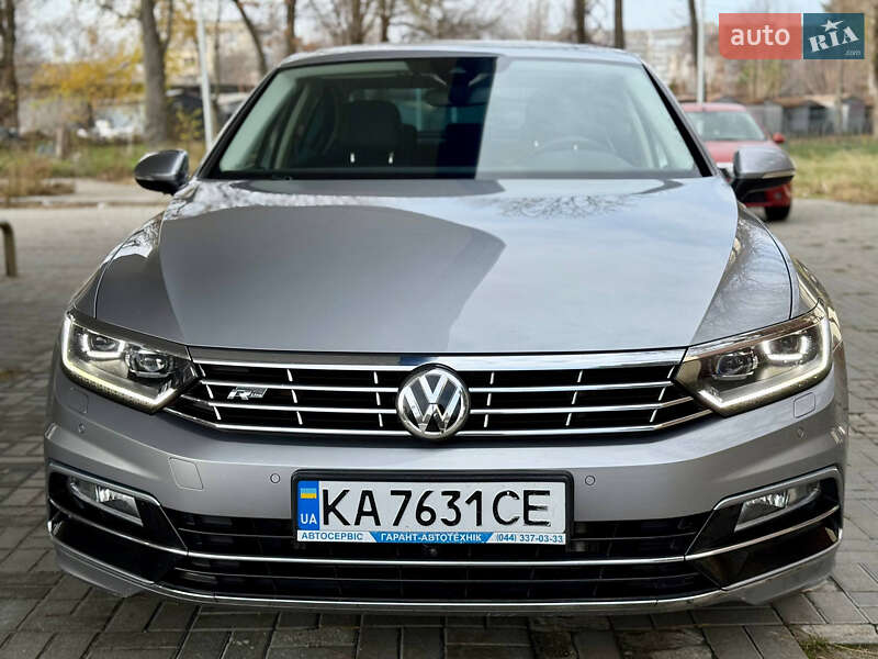 Седан Volkswagen Passat 2018 в Днепре