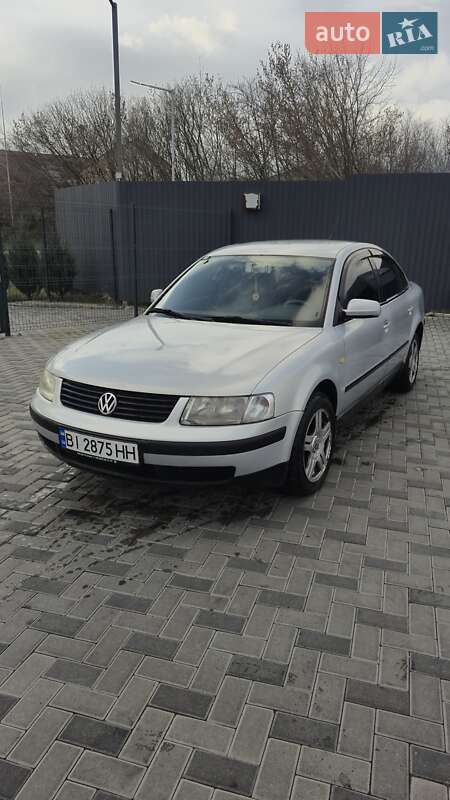 Седан Volkswagen Passat 1999 в Полтаве