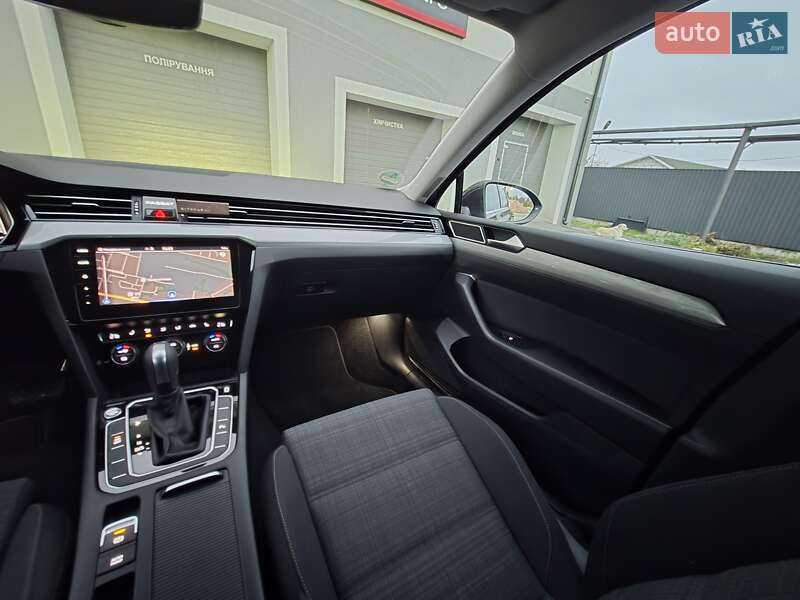 Универсал Volkswagen Passat 2021 в Виннице фото 129 Универсал Volkswagen Passat 2021 в Виннице