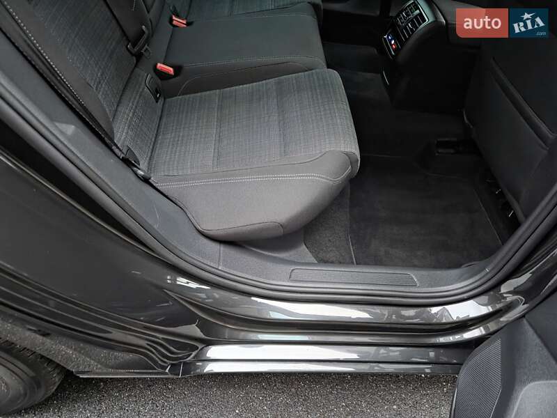 Универсал Volkswagen Passat 2021 в Виннице фото 153 Универсал Volkswagen Passat 2021 в Виннице