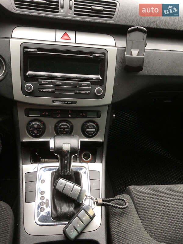 Универсал Volkswagen Passat 2006 в Каменец-Подольском