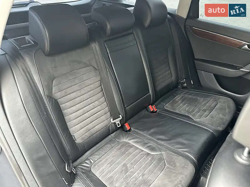 Універсал Volkswagen Passat 2011 в Сарнах