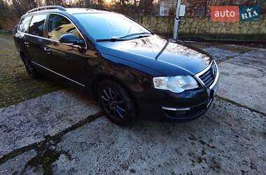 Универсал Volkswagen Passat 2010 в Калуше