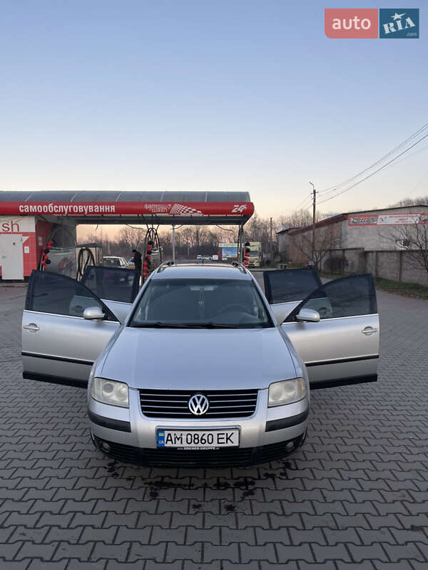 Універсал Volkswagen Passat 2003 в Коростені