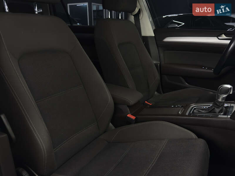 Универсал Volkswagen Passat 2015 в Николаеве