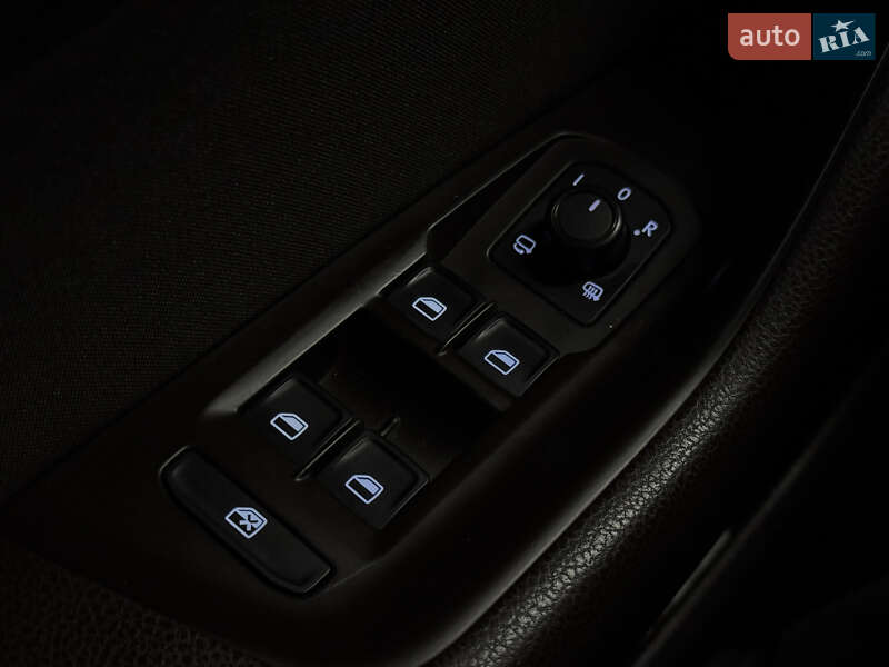 Универсал Volkswagen Passat 2015 в Николаеве