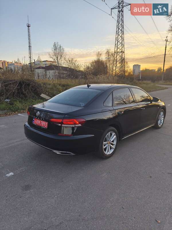 Седан Volkswagen Passat 2020 в Києві