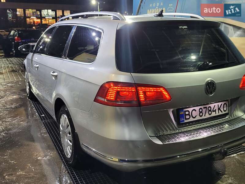 Универсал Volkswagen Passat 2012 в Львове