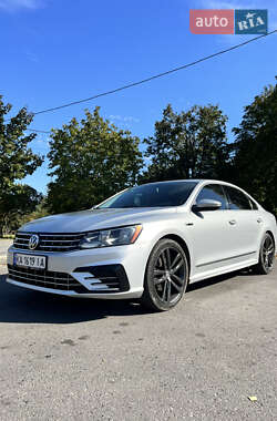 Седан Volkswagen Passat 2016 в Києві