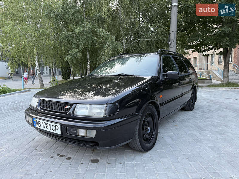 Універсал Volkswagen Passat 1995 в Кременці