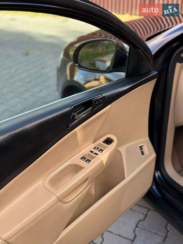 Универсал Volkswagen Passat 2008 в Стрые