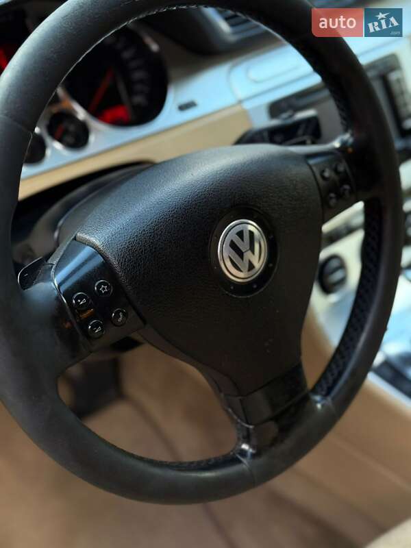 Универсал Volkswagen Passat 2008 в Стрые