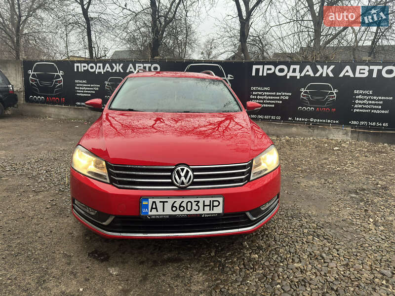 Універсал Volkswagen Passat 2012 в Івано-Франківську