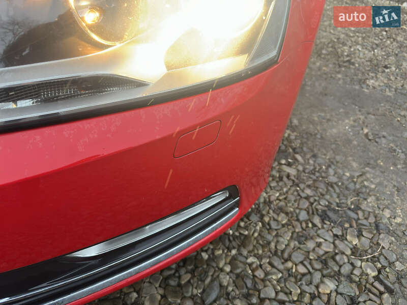 Універсал Volkswagen Passat 2012 в Івано-Франківську