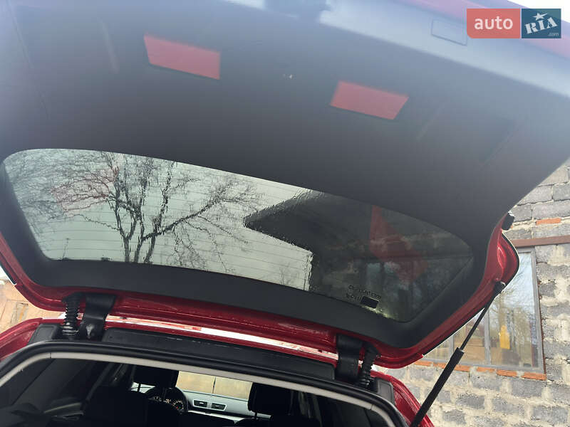 Універсал Volkswagen Passat 2012 в Івано-Франківську