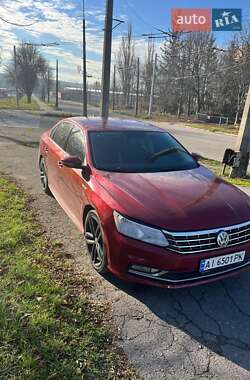 Седан Volkswagen Passat 2018 в Киеве