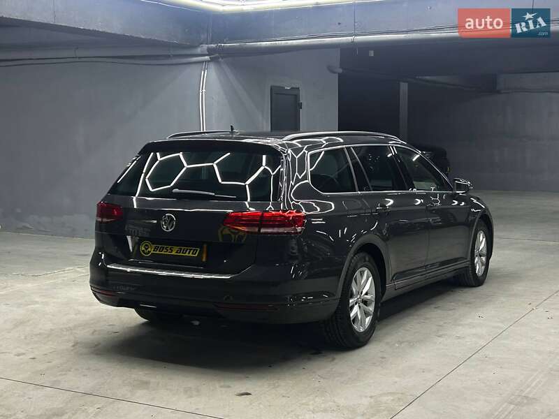 Універсал Volkswagen Passat 2018 в Чернівцях