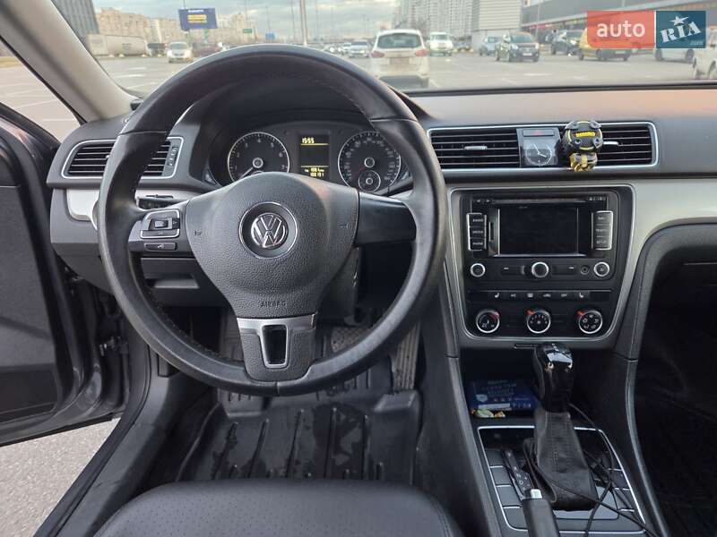 Седан Volkswagen Passat 2015 в Киеве