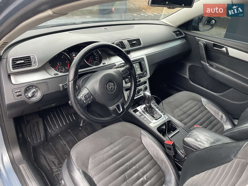 Универсал Volkswagen Passat 2013 в Львове