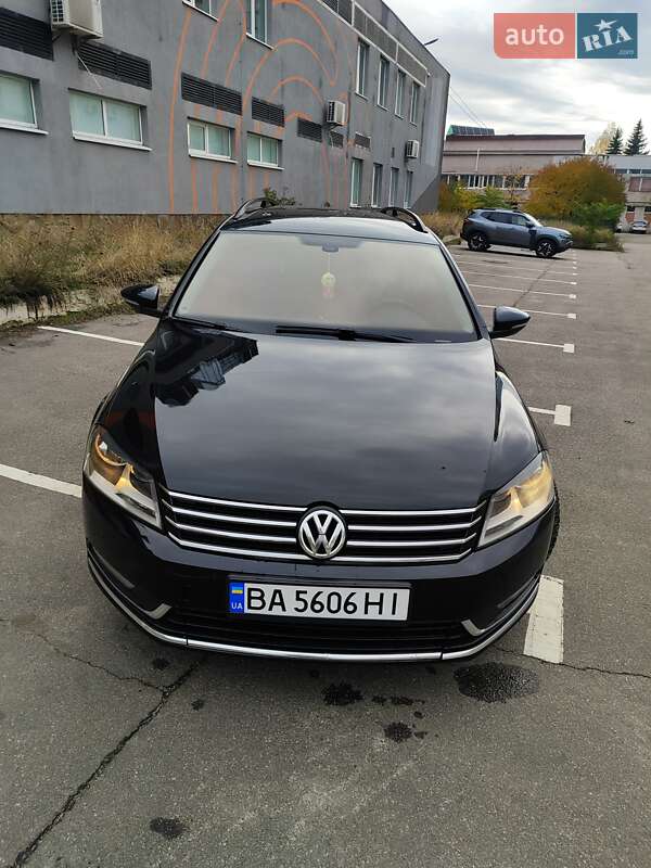 Универсал Volkswagen Passat 2011 в Кропивницком