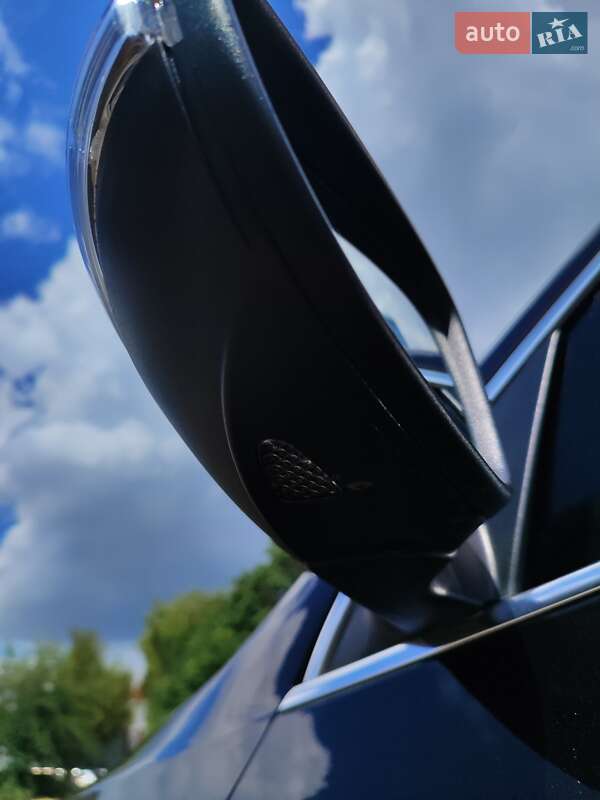 Универсал Volkswagen Passat 2011 в Кропивницком