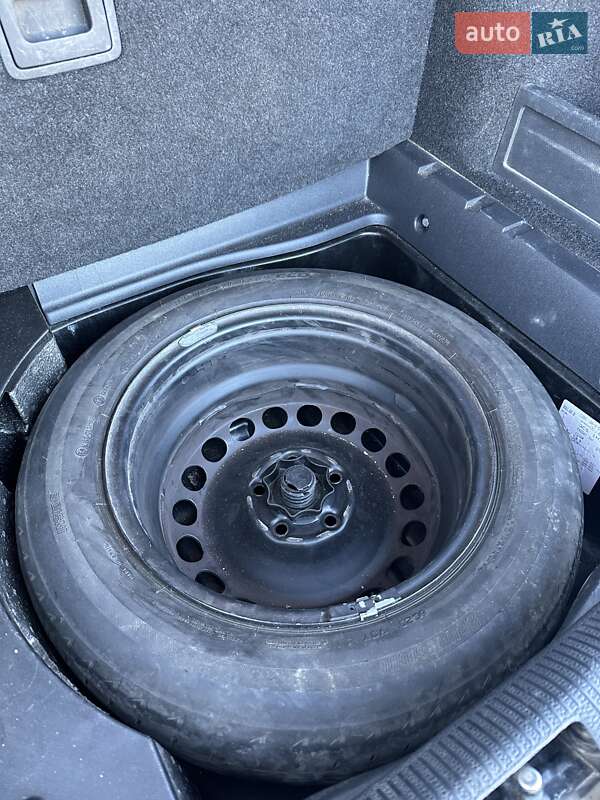 Универсал Volkswagen Passat 2010 в Белогородке