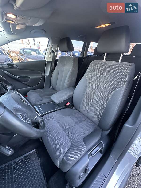 Универсал Volkswagen Passat 2010 в Белогородке