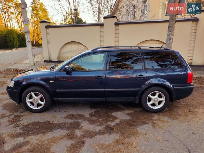 Универсал Volkswagen Passat 1999 в Буче