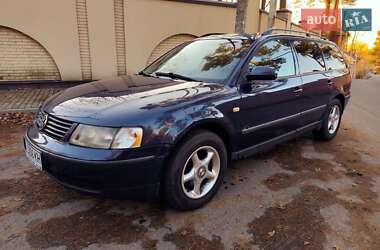 Универсал Volkswagen Passat 1999 в Буче