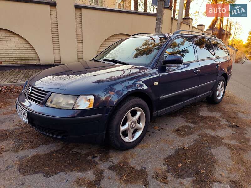 Универсал Volkswagen Passat 1999 в Буче