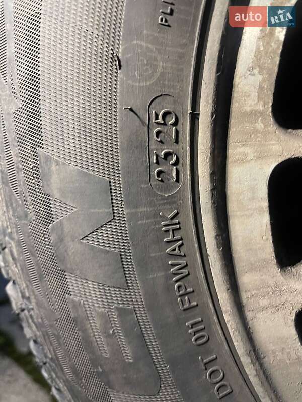 Седан Volkswagen Passat 1993 в Луцке