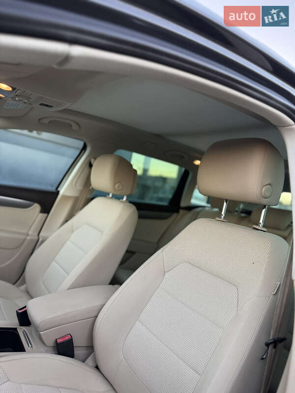 Универсал Volkswagen Passat 2014 в Ровно