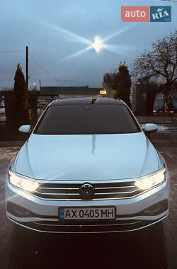 Седан Volkswagen Passat 2020 в Лозовій