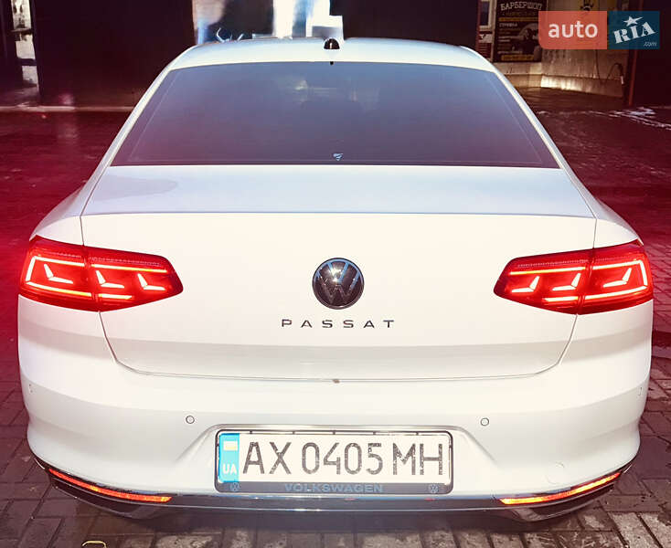 Седан Volkswagen Passat 2020 в Лозовой