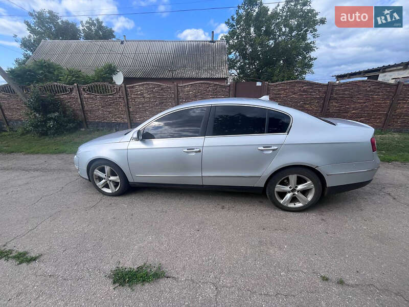 Седан Volkswagen Passat 2006 в Харькове
