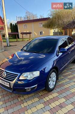 Седан Volkswagen Passat 2008 в Василькове